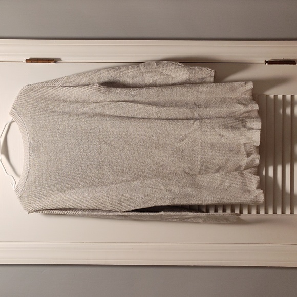 EUC a.n.a Women's Sweater, Size XL - Picture 4 of 4